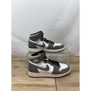 Nike Air Jordan 1 High Smoke Gray Youth Sneakers FD1437-051 Women's 7.5 Youth 6‎